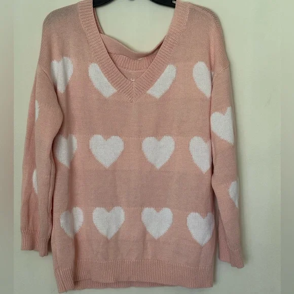 Pink and White V-Neck Sweater with Heart Pattern - Picture 9 of 9